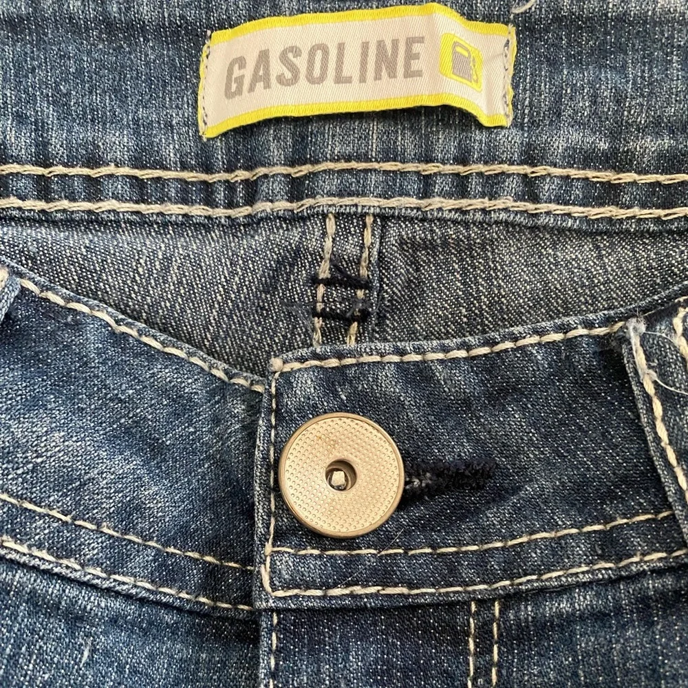 Gasoline Brand boot cut blue jeans, stretch material, Sz. 7. Like New. - Picture 7 of 8